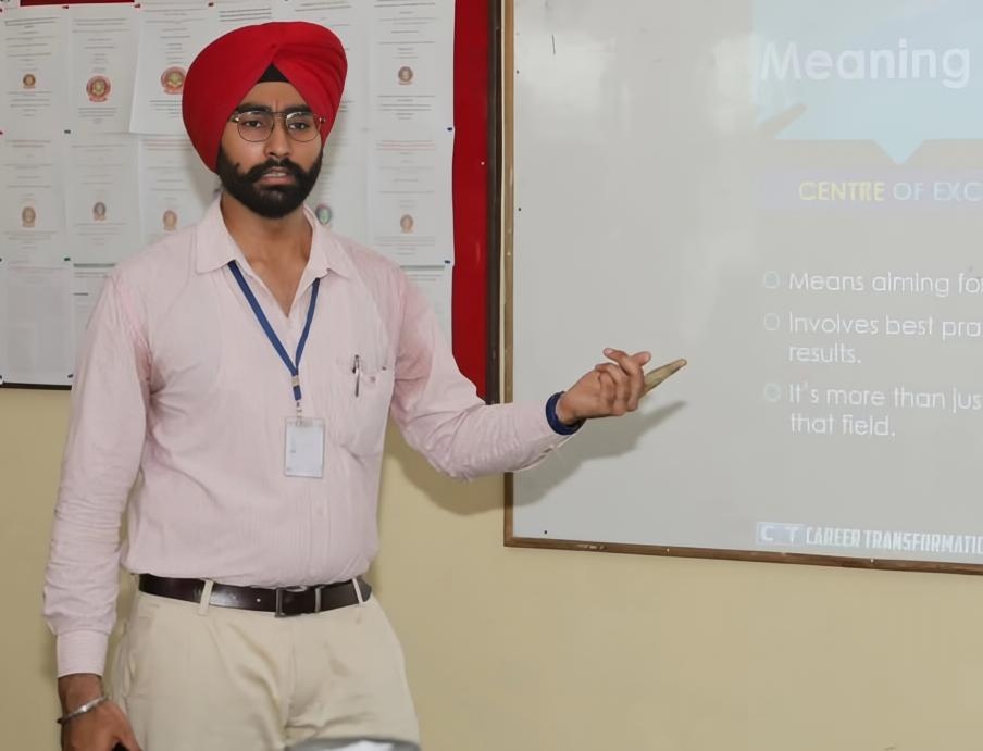 Kanwarpreet Singh delivering a technical training session
